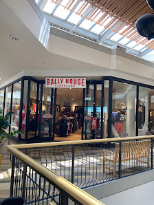 Beachwood Place photo 1