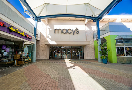 Queen Ka'ahumanu Center photo 5