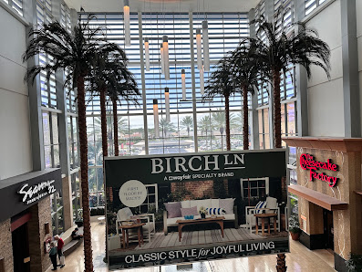 University Mall photo 4