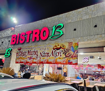 Walnut Street Mall photo 1