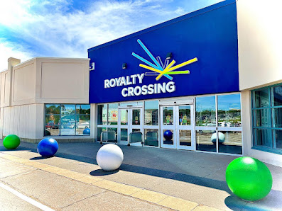 Royalty Crossing photo 1