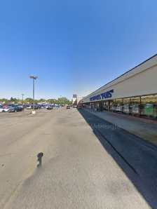 Highland Plaza Shopping Center photo 4