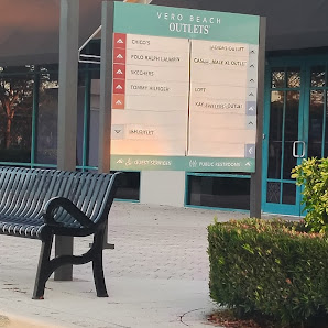 Vero Beach Outlets photo 4