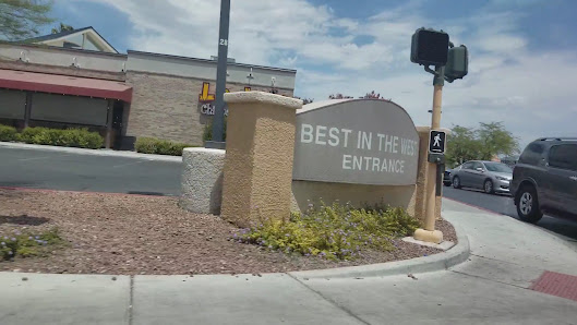 Loma Vista Shopping Center photo 3