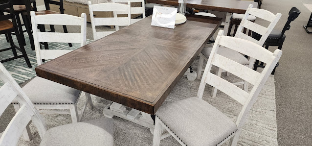 District 177 photo 4