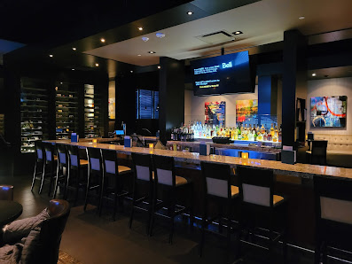 Crowfoot Crossing photo 4