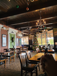 Lincoln plaza photo 5