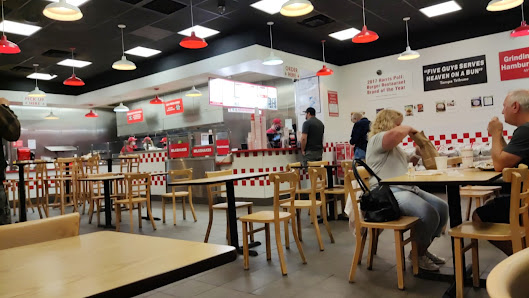 Chinoe Center Shopping Mall photo 2