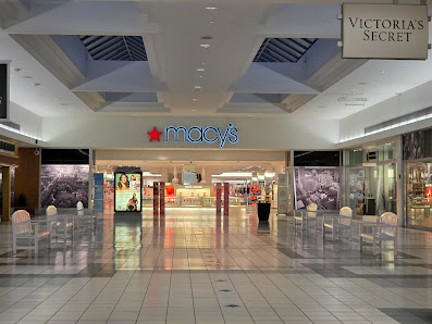 Glenbrook Square photo 1