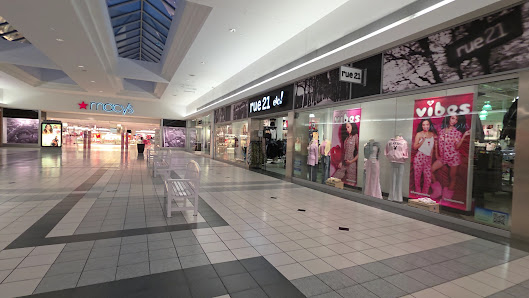 Glenbrook Square photo 3