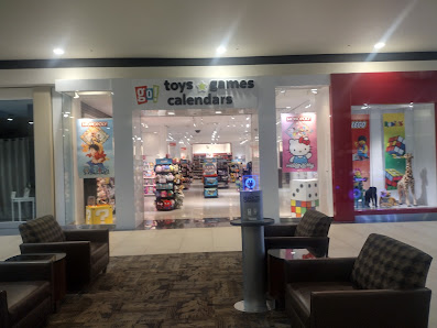 White Oaks Plaza photo 4