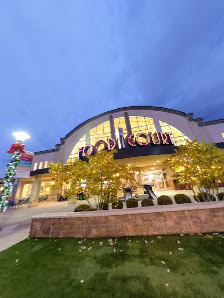 Aurora Farms Premium Outlets photo 6