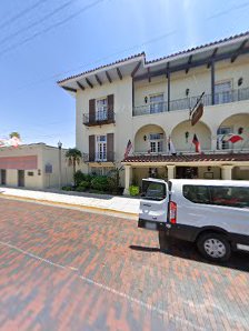 Streets of Laredo Urban Mall photo 3