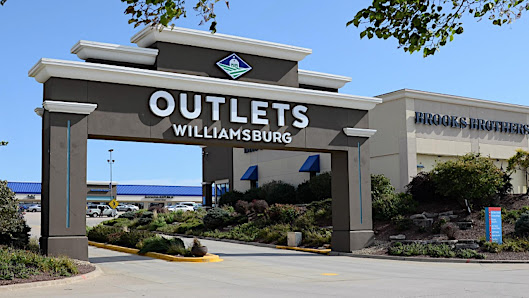 The Shops at Williamsburg photo 4