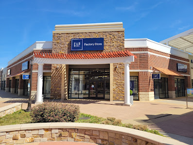 Tanger Outlets Southaven photo 1