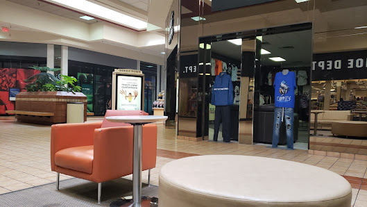 North Plains Mall photo 2