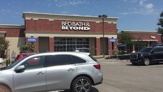 Thoroughbred Village photo 3