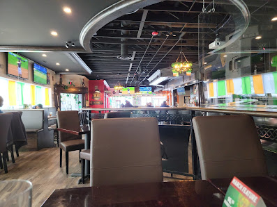 Woodlands Centre photo 2