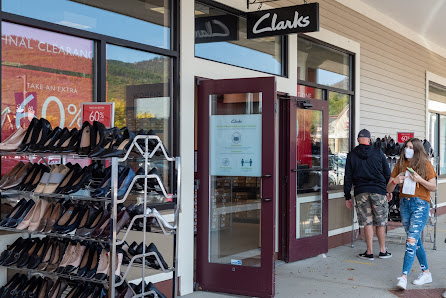 Settlers Green Outlet Village photo 2