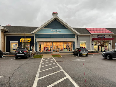 Settlers Green Outlet Village photo 4