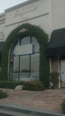 El Paseo Shopping District photo 3