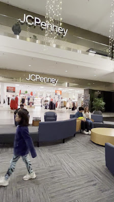 Vancouver Mall photo 3