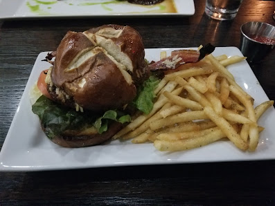 Kickingbird Square photo 4