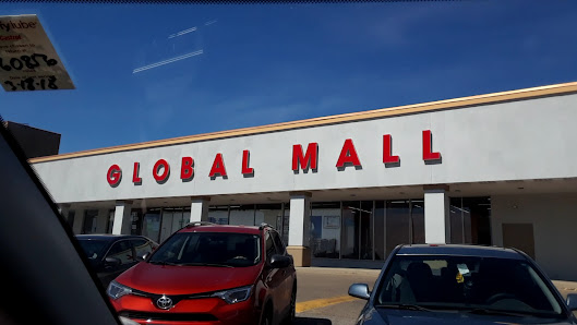 Global Mall photo 3