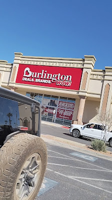 Las Palmas Marketplace photo 3