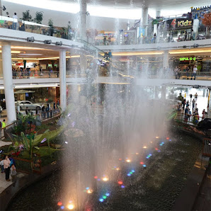 Aberdeen Centre photo 7