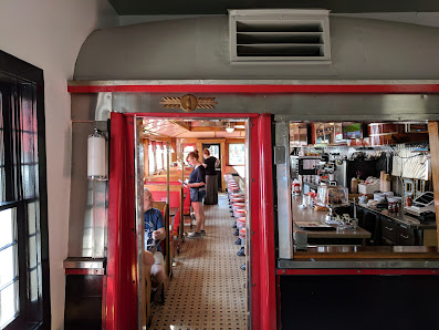 Quechee Gorge Village photo 2