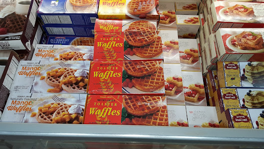 Shoppes At English Village photo 4