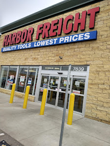 Cedar Street Shopping Center photo 1