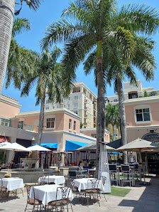 Mizner Plaza photo 2