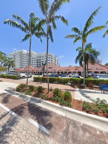 Mizner Plaza photo 5