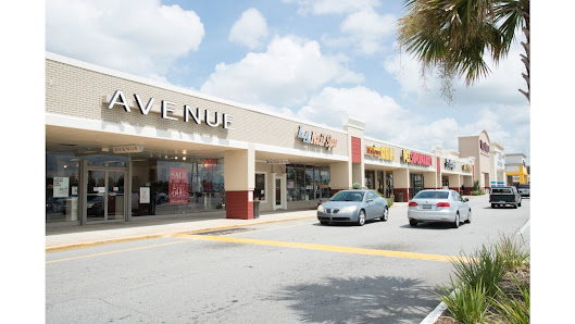 Chatham Plaza//nails photo 6