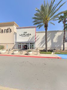 La Plaza A Simon Hall photo 5