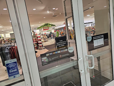 Siegen Lane Marketplace photo 2