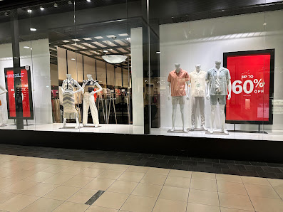 Melbourne Square photo 4