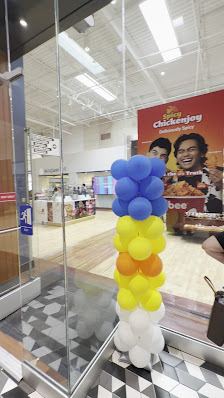 Ontario Mills photo 2