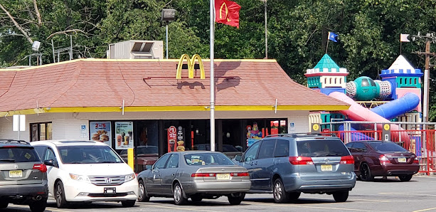 Saddle Brook Mall photo 4