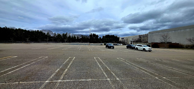 Solomon Pond Mall photo 2