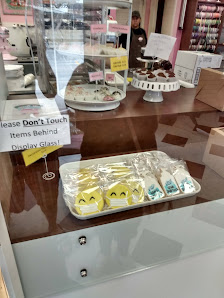 Old Cheney PLAZA photo 4