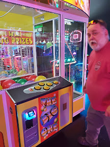 Midpark Village Shopping Center photo 4