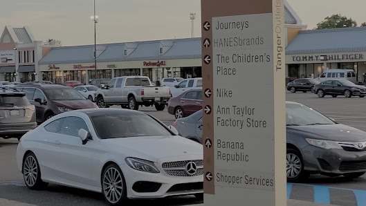 Tanger Gonzales photo 3