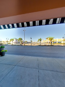 Tanger Gonzales photo 5