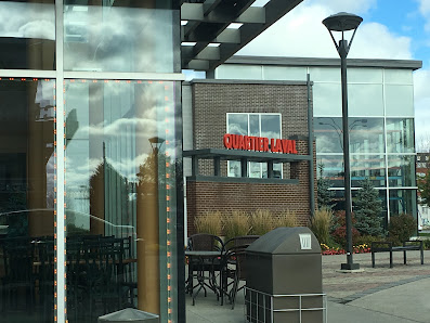 Quartier Laval photo 4