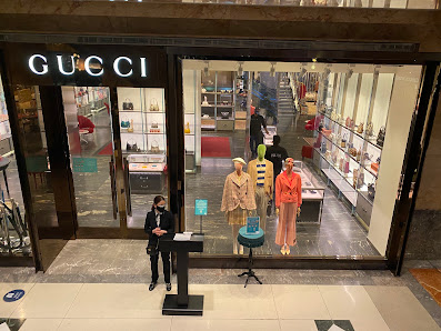 900 North Michigan Shops photo 1