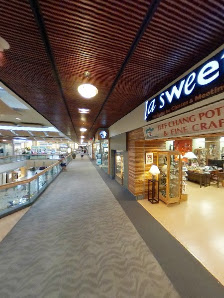 Windward Mall photo 8