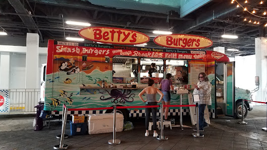 Duke's Marketplace photo 4